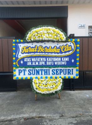 Papan Bunga Duka di Batang Kapas